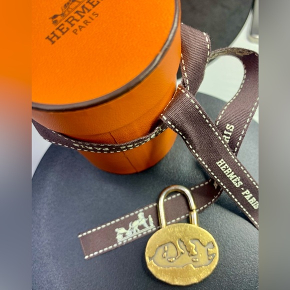 Hermes Bag Charm/Pendant Cadenas Mediterranean Vintage 2003 - Picture 4 of 5